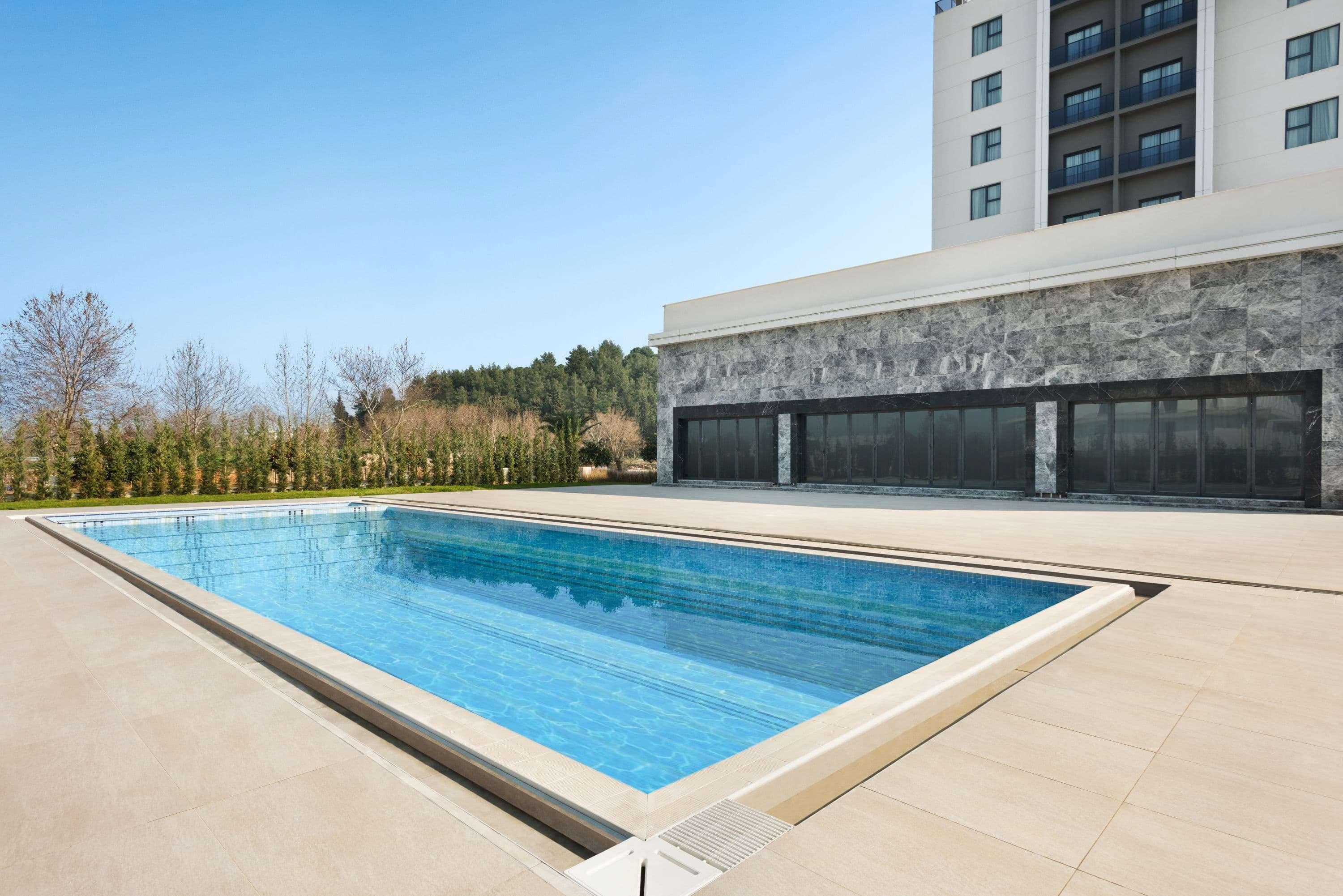 Hotel Ramada By Wyndham Tire Extérieur photo