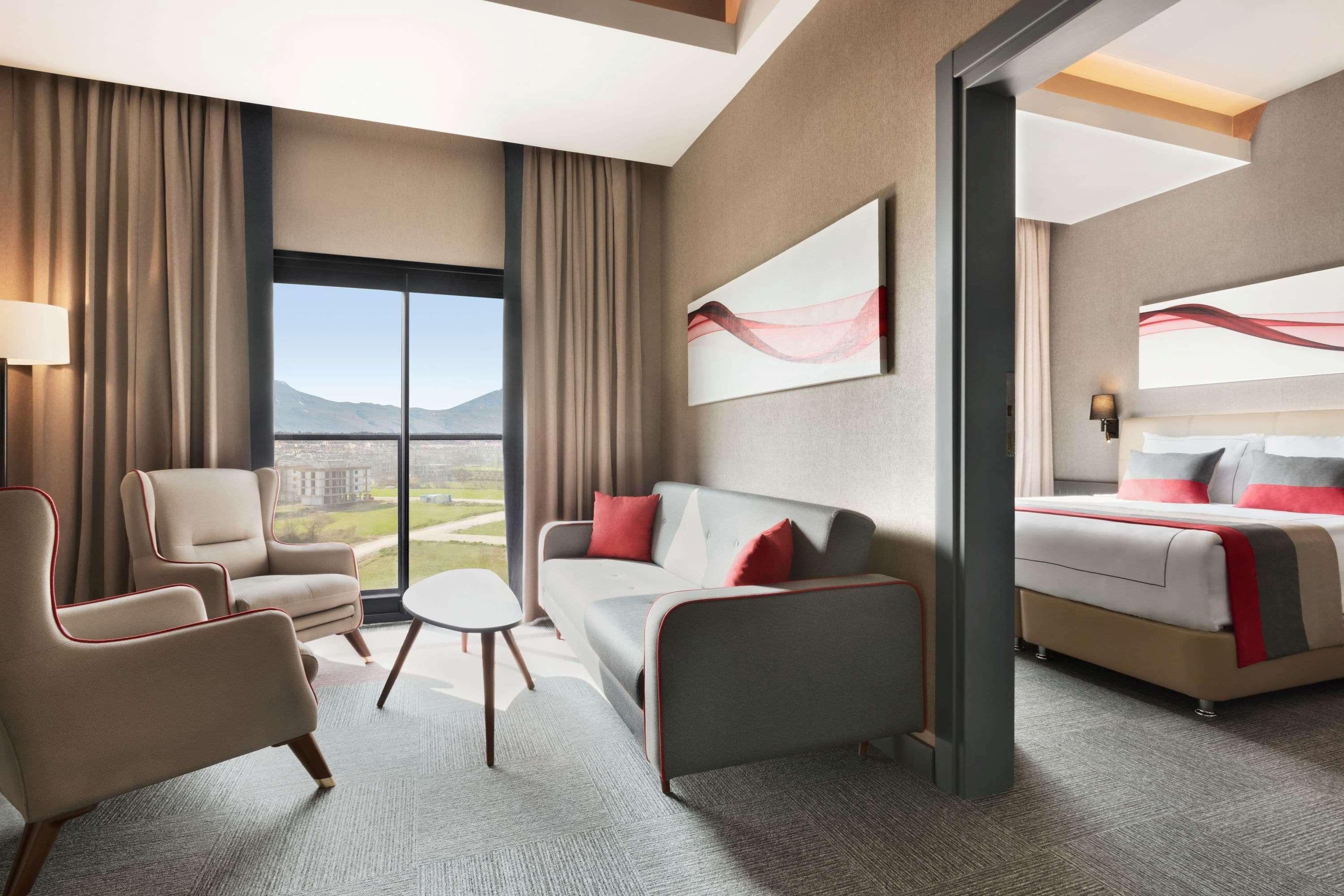 Hotel Ramada By Wyndham Tire Extérieur photo